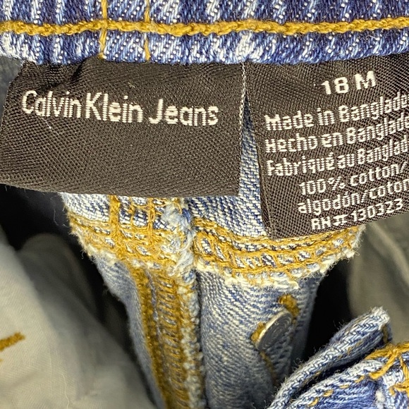 Calvin Klein Jeans - 18 Months - Picture 3 of 3
